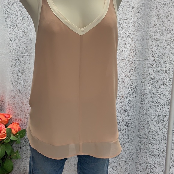 Nude beige sleeveless blouse - Picture 4 of 9